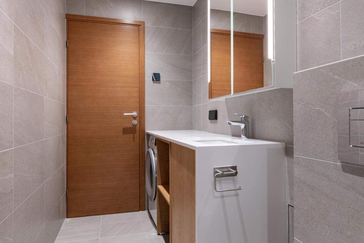 Self-Check-In Spacious 1 Bedroom Apartment With Free Parking Талин Екстериор снимка