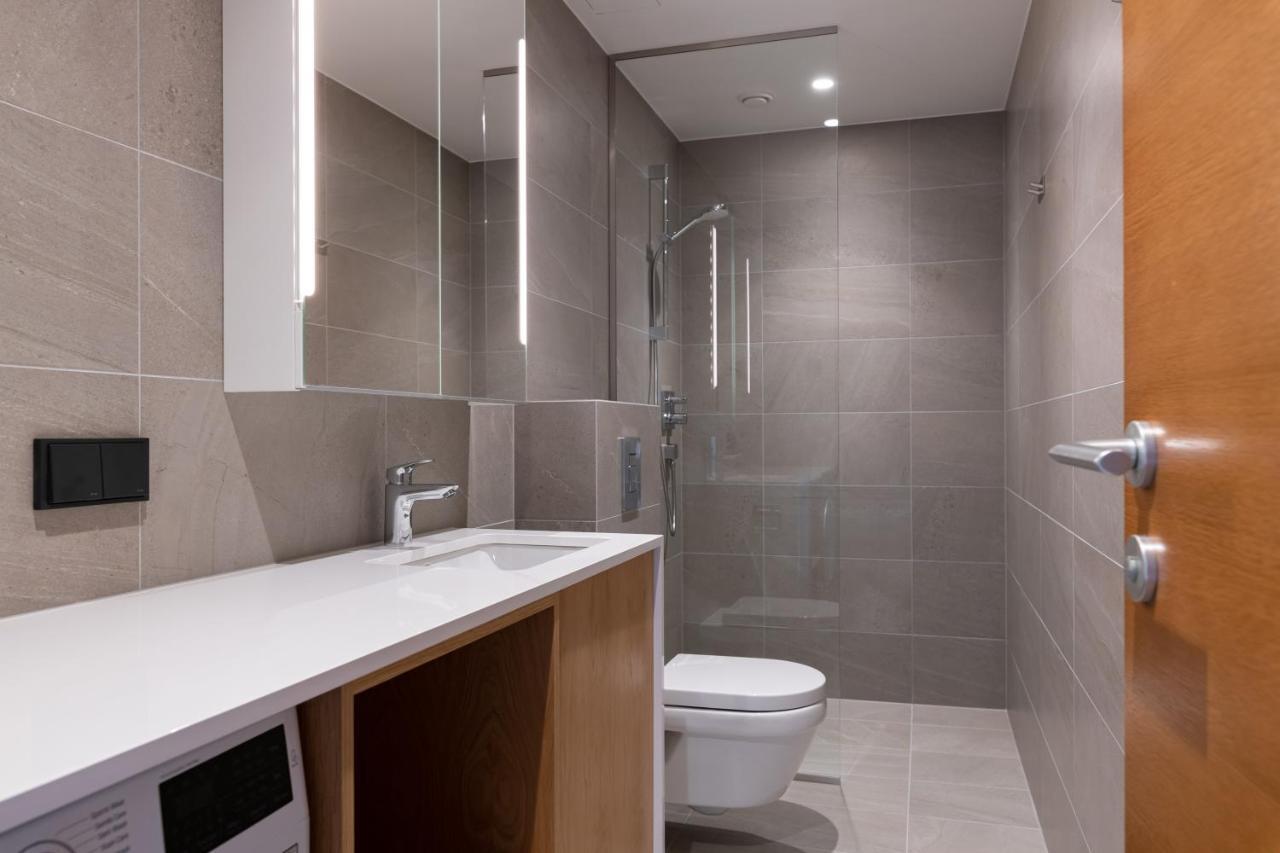 Self-Check-In Spacious 1 Bedroom Apartment With Free Parking Талин Екстериор снимка